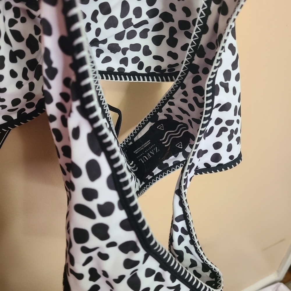 NWT Zaful Dalmation Print Two Piece Swimsuit - Picture 8 of 10